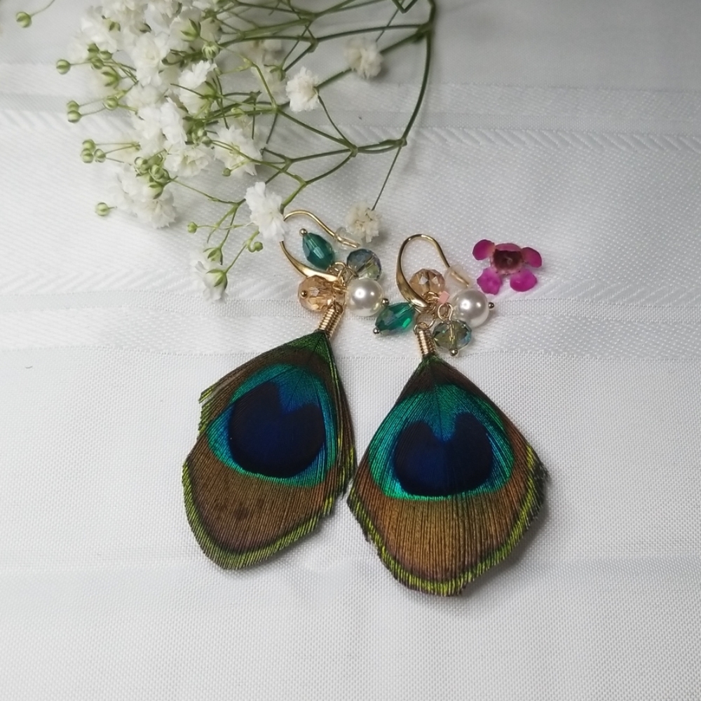 Multi Color Glass; Simulated Pearl Peacock Feather